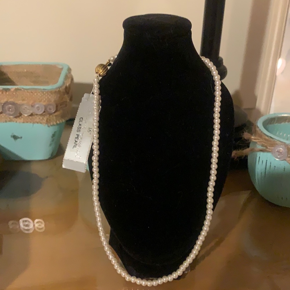 Pearl necklace